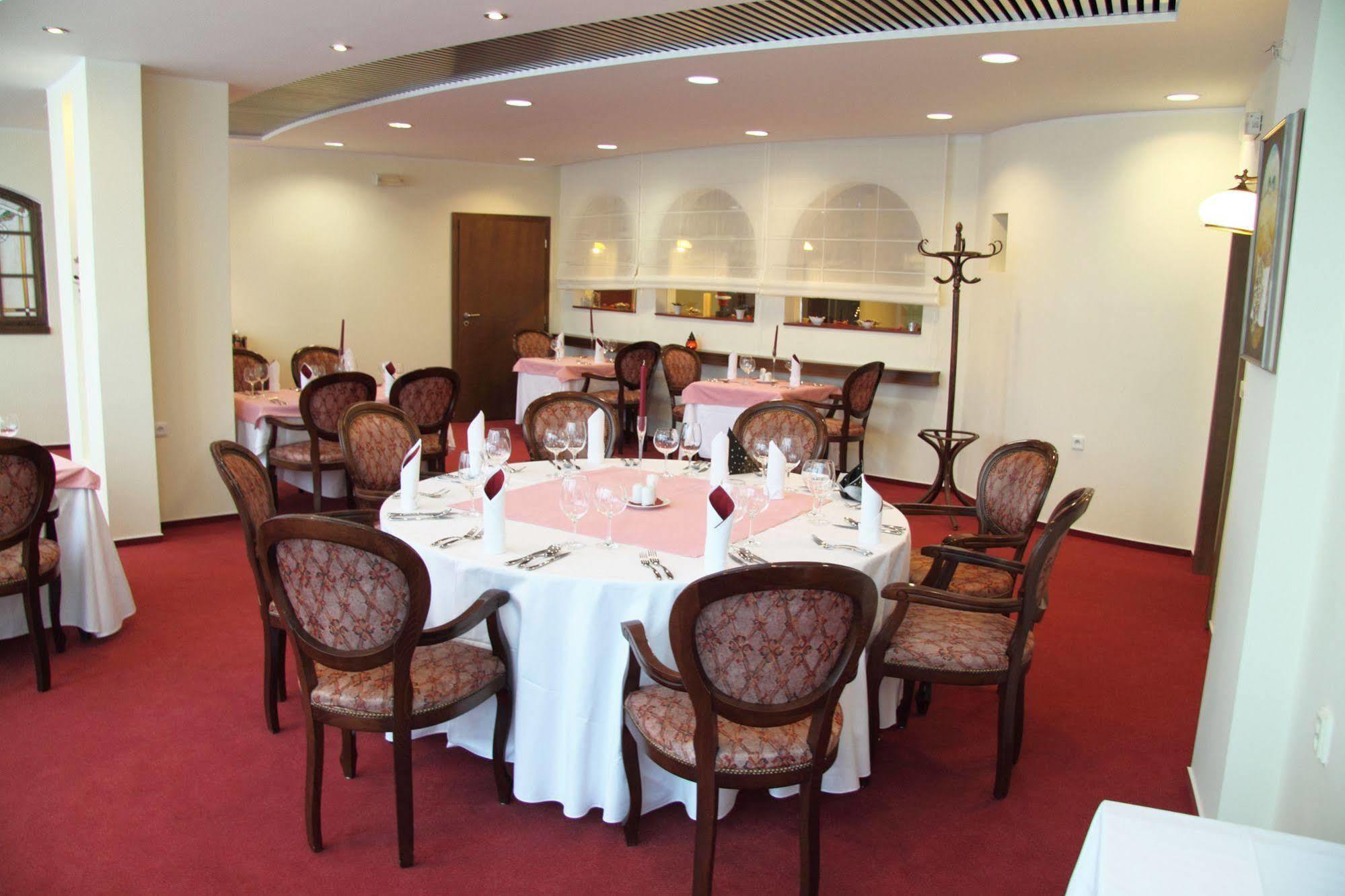 Hotel Jana Přerov Εξωτερικό φωτογραφία