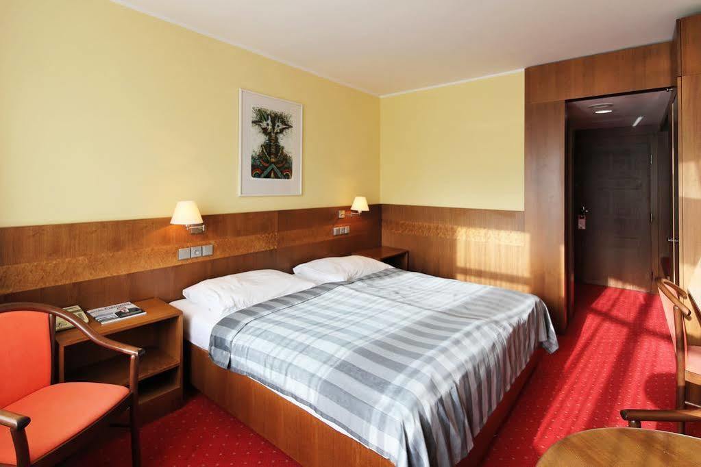 Hotel Jana Přerov Εξωτερικό φωτογραφία