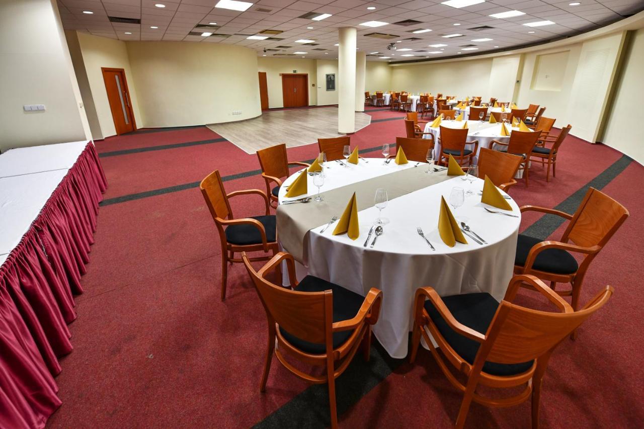 Hotel Jana Přerov Εξωτερικό φωτογραφία