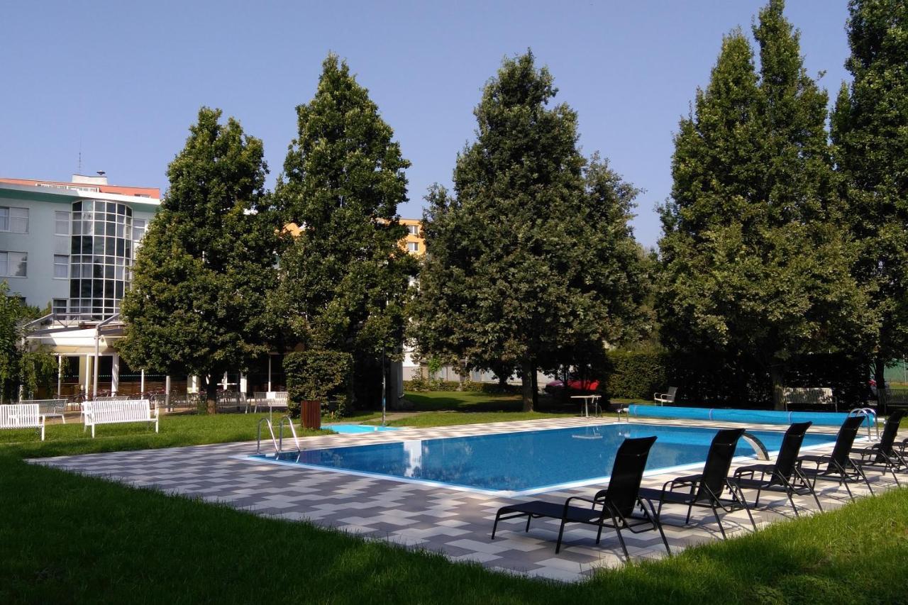 Hotel Jana Přerov Εξωτερικό φωτογραφία